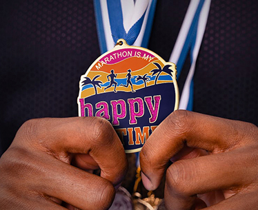Medallas de carreras personalizadas Happy Time